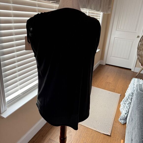 GREEN ENVELOPE TIE SHOULDER BLOUSE NWT - Picture 2 of 6